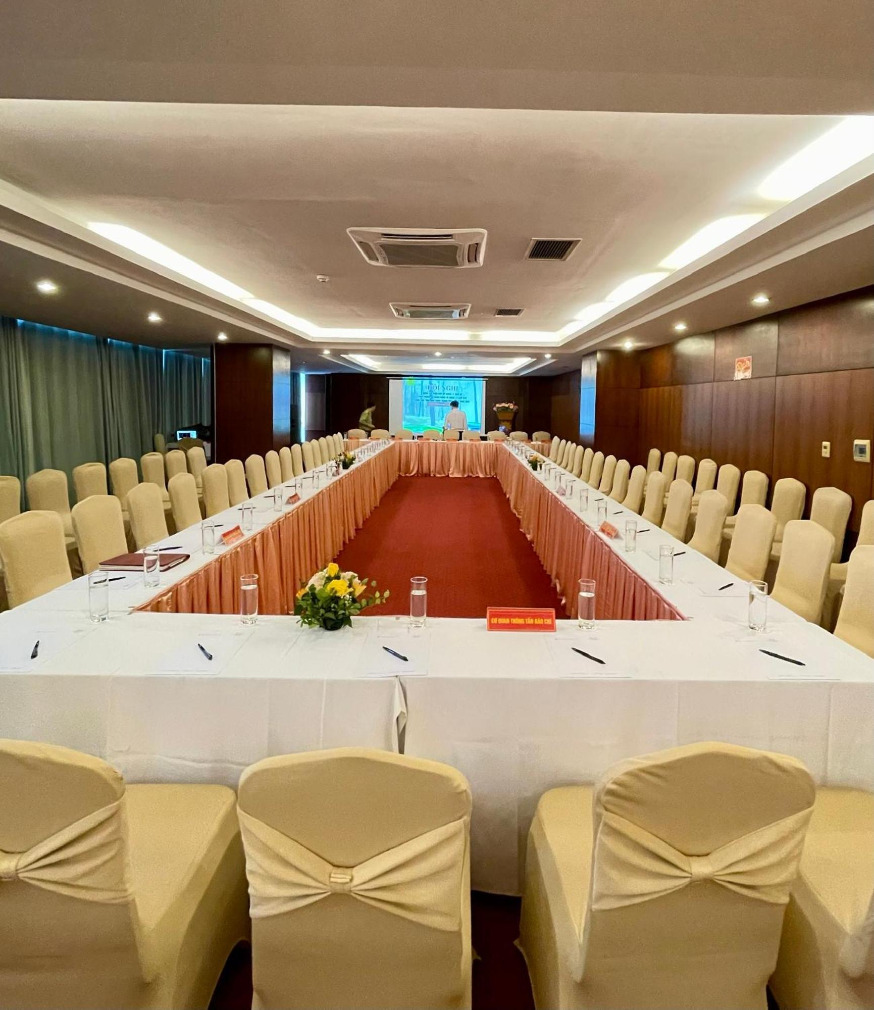 Muong Thanh Grand Xa La Hotel Hanoi Exterior foto